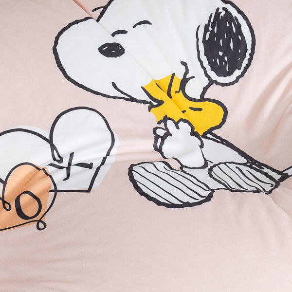 Snoopy Sofa pufa Sloucher - XO Fabric Close-up Image